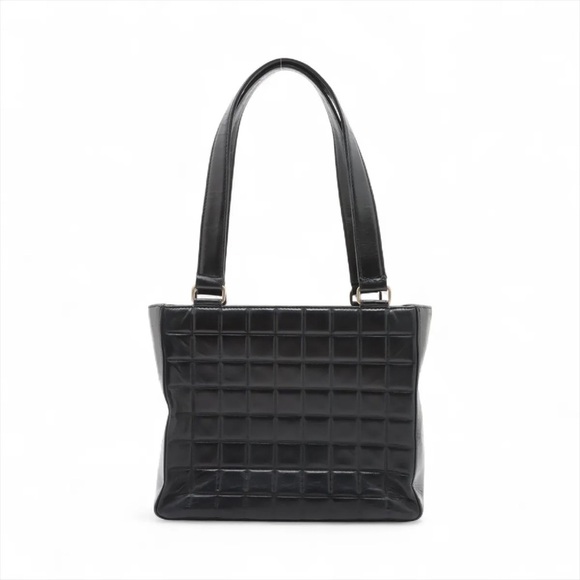 Authentic Pre-Loved Chanel CC Lambskin Chocolate Bar Tote
COA Included - Picture 3 of 16